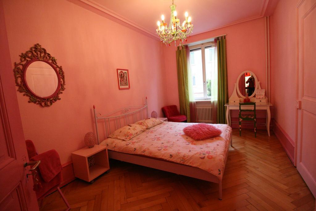 B&B La Vie En Rose Базел Екстериор снимка