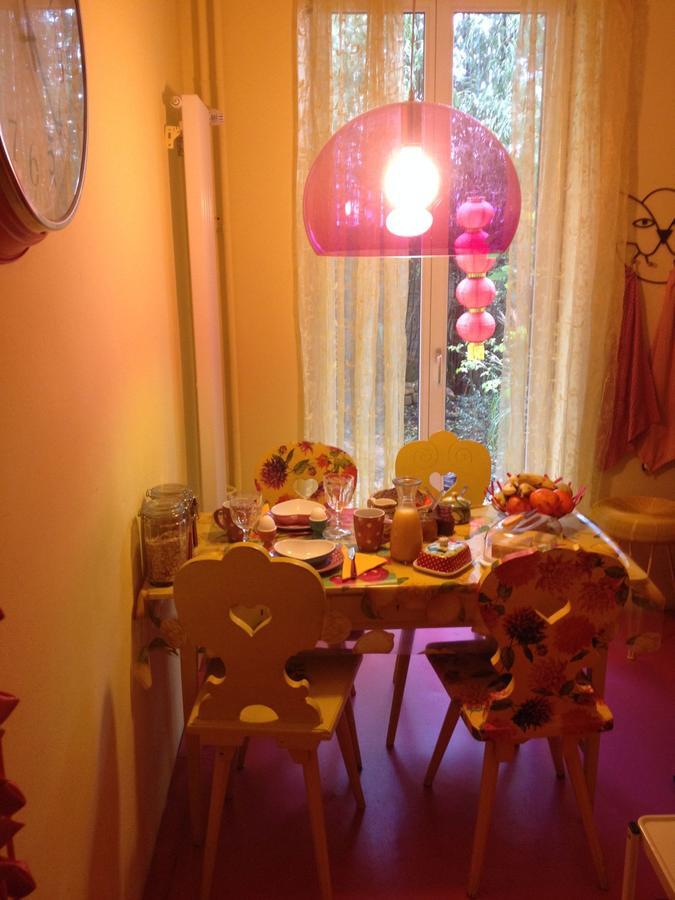 B&B La Vie En Rose Базел Екстериор снимка